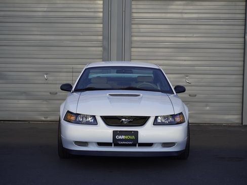 Used 2000 Ford Mustang Coupe RWD image 9
