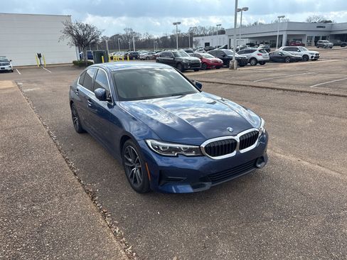 Used 2022 BMW 330i Sedan w/ Premium Package 2 image 3