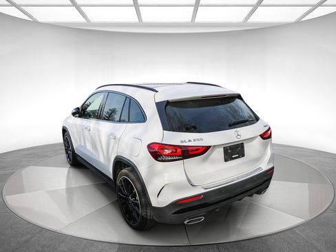 Used 2023 Mercedes-Benz GLA 250 4MATIC image 2