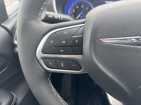 New 2026 Chrysler Pacifica Select image 23