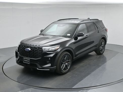 New 2026 Ford Explorer ST-Line w/ ST-Line Street Pack image 36