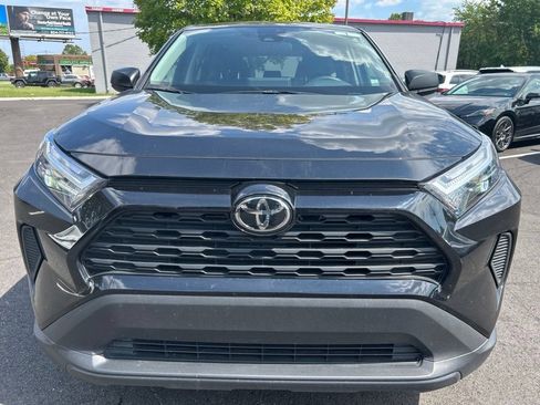 Used 2025 Toyota RAV4 LE FWD image 15