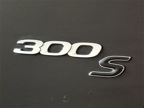 Used 2016 Chrysler 300 S image 30