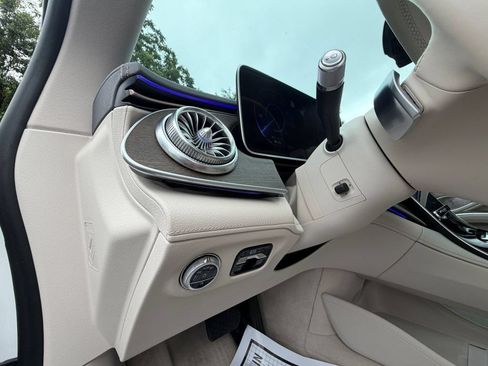 Used 2023 Mercedes-Benz EQS 450+ Sedan image 9