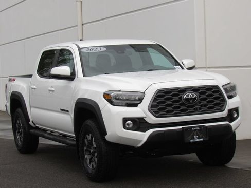 Certified 2023 Toyota Tacoma TRD Off-Road w/ Black Out Package (TMS) AWD/4WD image 2