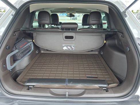 Used 2017 Jeep Cherokee Trailhawk image 16