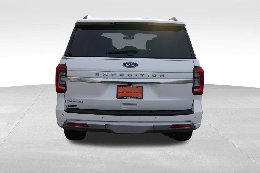 Used 2024 Ford Expedition Platinum AWD/4WD image 6