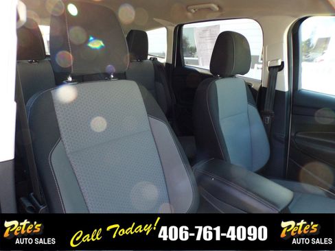 Used 2017 Ford Escape SE image 18