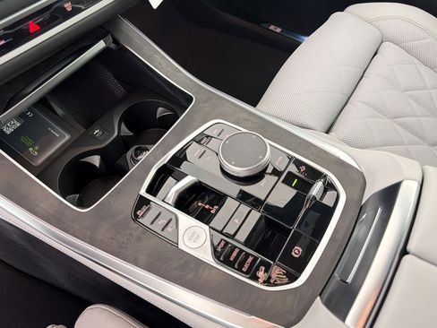 New 2026 BMW X5 xDrive50e w/ M Sport Package image 17