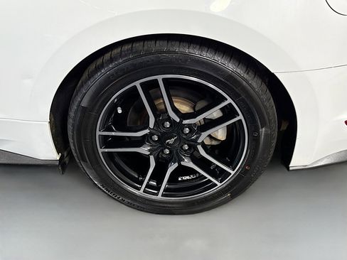 Used 2018 Ford Mustang Premium image 35