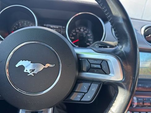 Used 2021 Ford Mustang Premium image 11