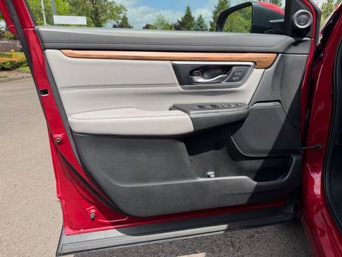 Used 2021 Honda CR-V Touring image 11