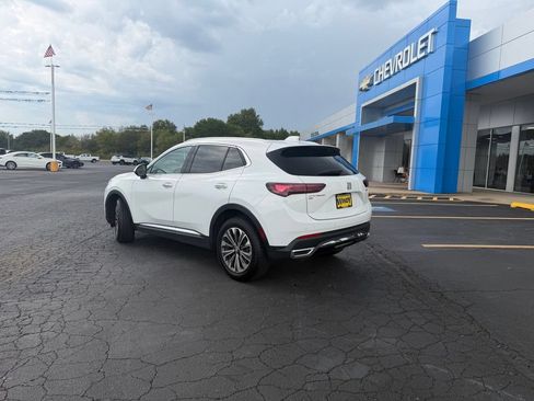 Used 2024 Buick Envision Preferred AWD/4WD image 3