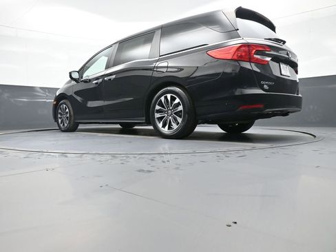 Certified 2024 Honda Odyssey EX-L image 34