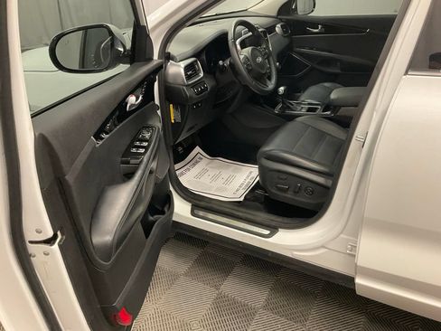 Used 2016 Kia Sorento SX FWD image 10