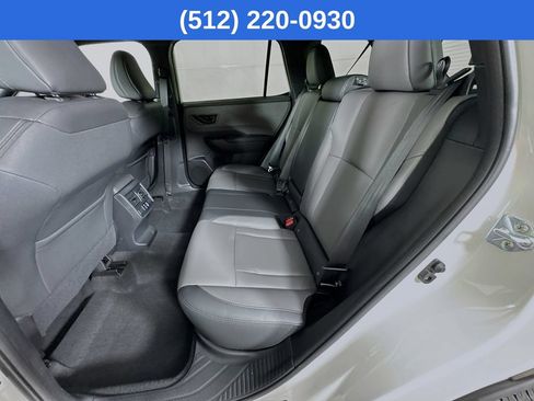 Used 2026 Subaru Outback Premium AWD/4WD image 31