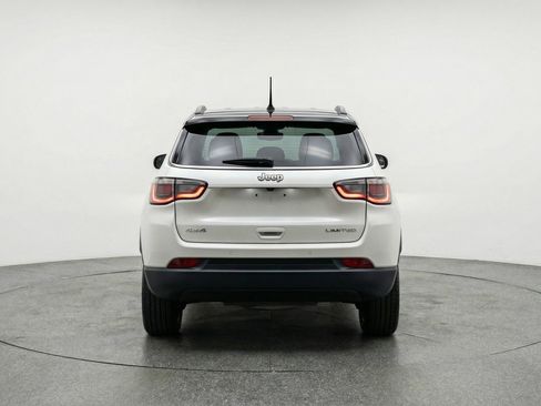 Used 2025 Jeep Compass Limited AWD/4WD image 7