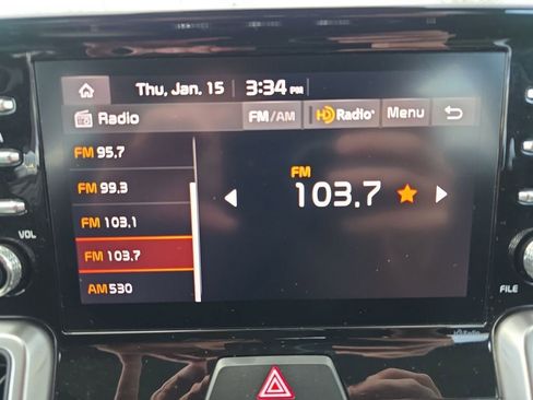 Used 2023 Kia Sorento LX image 20