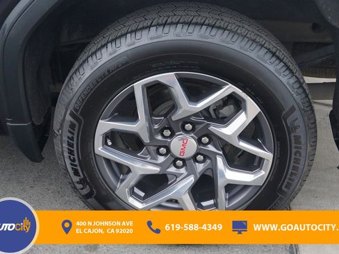Used 2022 GMC Sierra 1500 SLT w/ SLT Premium Plus Package image 13
