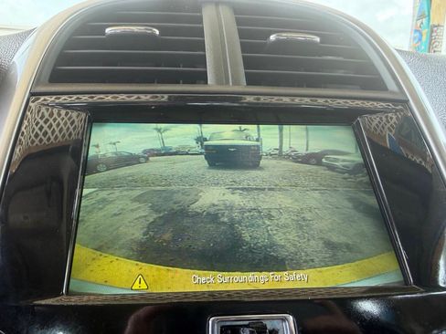 Used 2014 Chevrolet Malibu LT w/ Power Convenience Package FWD image 9