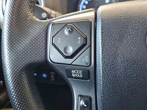 Used 2023 Toyota Tacoma TRD Sport image 8