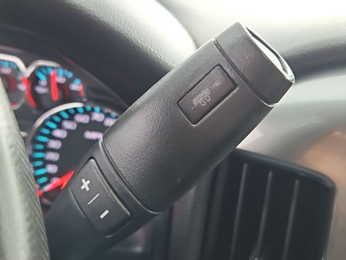 Used 2018 Chevrolet Silverado 1500 LT image 28