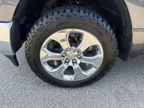 Certified 2021 RAM 1500 Big Horn AWD/4WD image 9