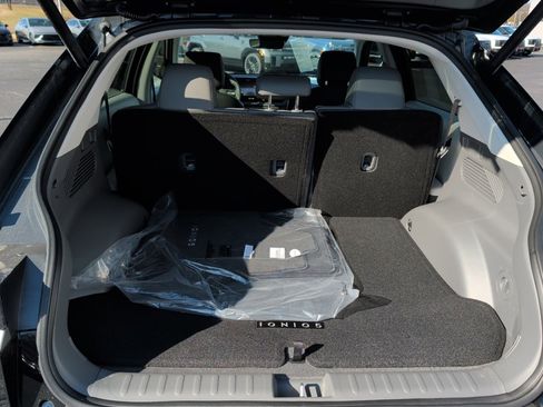 New 2026 Hyundai Ioniq 5 SEL image 15