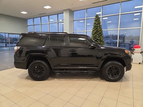 Used 2019 Toyota 4Runner Limited image 6