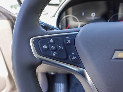 Used 2024 Chevrolet Malibu LT FWD image 13