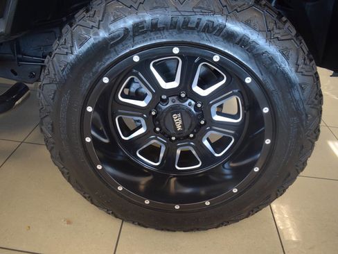 Used 2005 HUMMER H2 SUT image 10