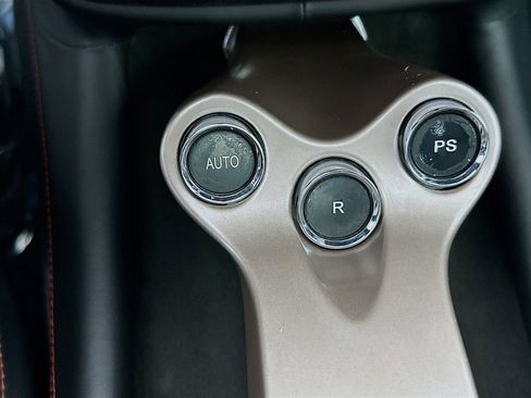 Used 2012 Ferrari California RWD image 18