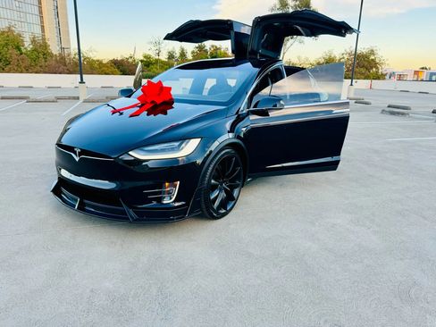 Used 2021 Tesla Model X Long Range image 13