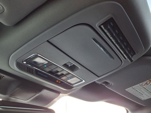 Used 2023 Ford F350 Lariat w/ Lariat Ultimate Package image 24