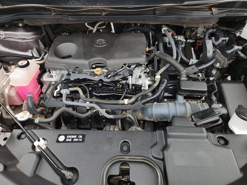 Used 2021 Toyota Sienna XLE FWD image 33