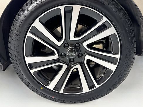 Used 2023 Land Rover Range Rover SE AWD/4WD image 31