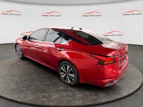 Used 2020 Nissan Altima 2.5 SL FWD image 11