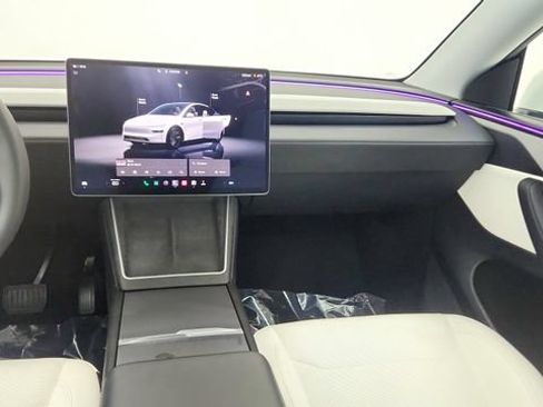 Used 2026 Tesla Model Y AWD image 50