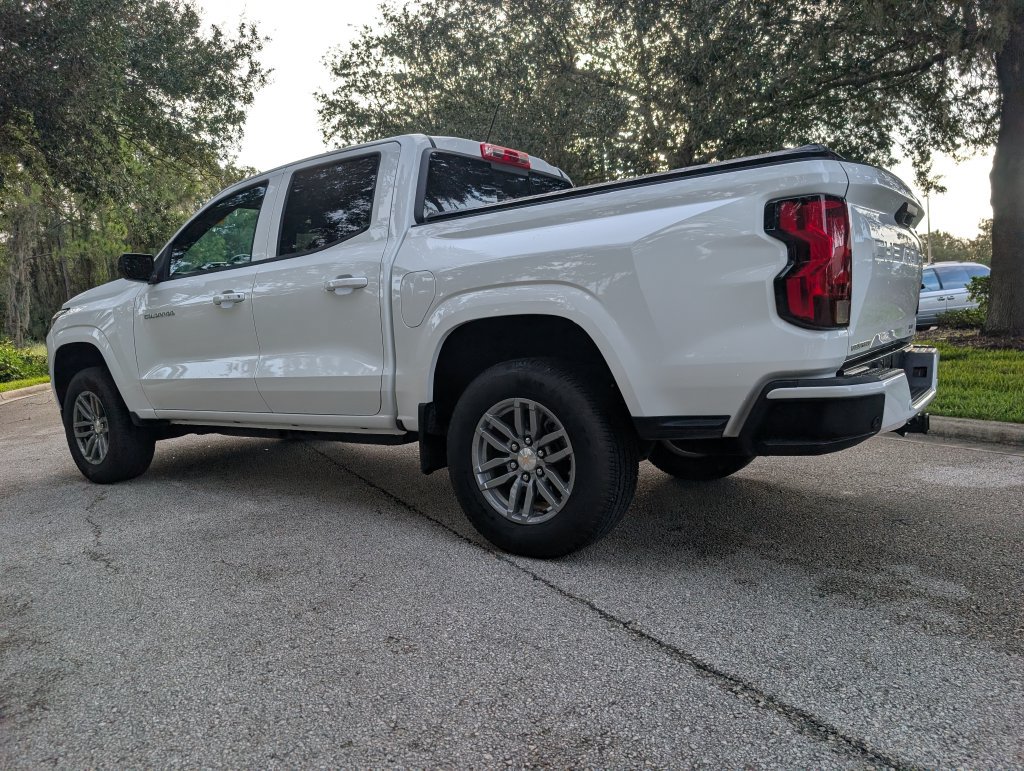 Used 2025 Chevrolet Colorado LT w/ Advanced Trailering Package RWD image 6