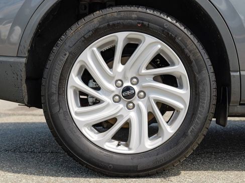 Used 2023 Lincoln Corsair AWD image 13