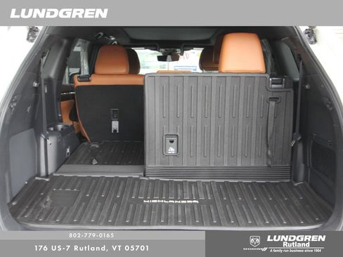 Used 2020 Toyota Highlander Platinum AWD/4WD image 31