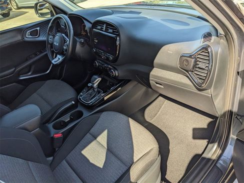 Certified 2023 Kia Soul EX image 14