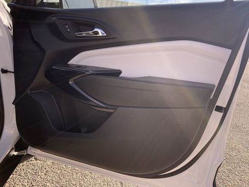 New 2026 Chevrolet Trax LT FWD image 36