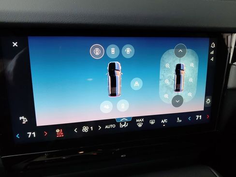 New 2026 Lincoln Navigator L Premier image 34