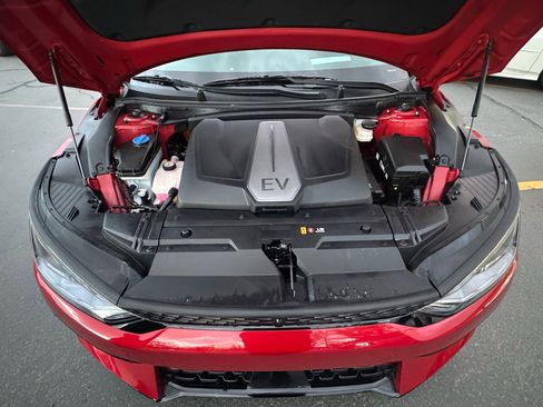Used 2024 Kia EV6 GT-Line image 8
