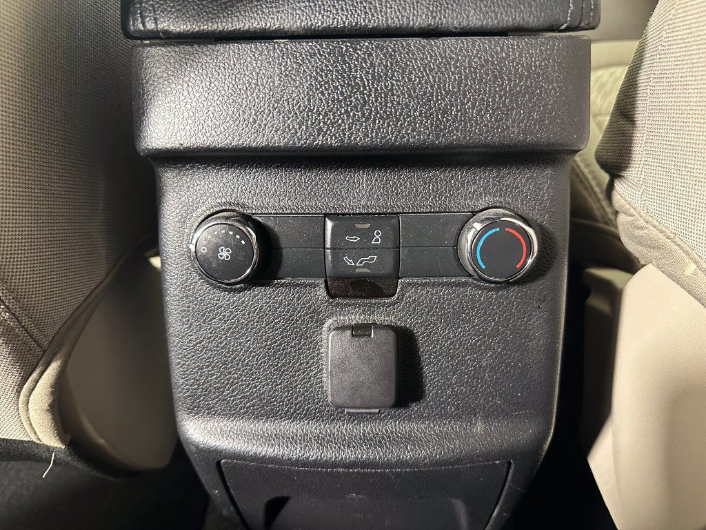 Used 2019 Ford Explorer FWD image 18
