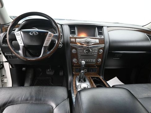 Used 2016 INFINITI QX80 4WD w/ Driver's Assistance Package image 10