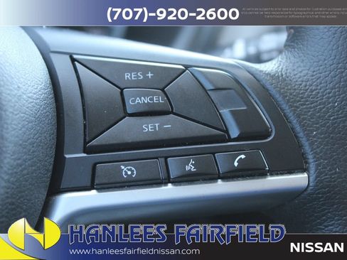 Used 2020 Nissan Kicks SR w/ SR Premium Package FWD image 26
