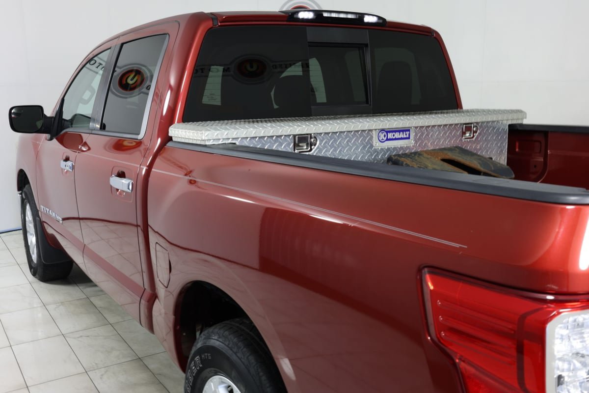 Used 2019 Nissan Titan SV w/ SV Convenience Package AWD/4WD image 43