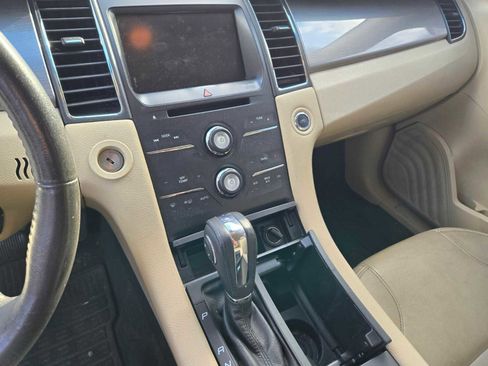 Used 2014 Ford Taurus SEL w/ Equipment Group 201A image 11